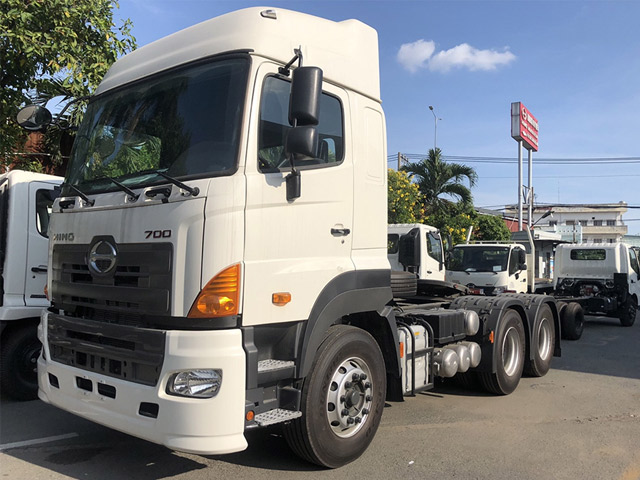 Xe đầu kéo Hino 420HP